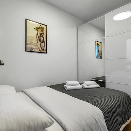Metro Wierzbno Cosy Apartment วอร์ซอ ภายนอก รูปภาพ